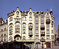 From left to right: 1 & 3 rue Sllnick